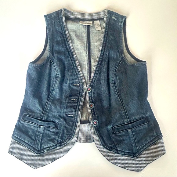 Chico’s Platinum Denim Vest Women’s Size 0 Cotton Spandex Button Up RN 79984 - Picture 1 of 6
